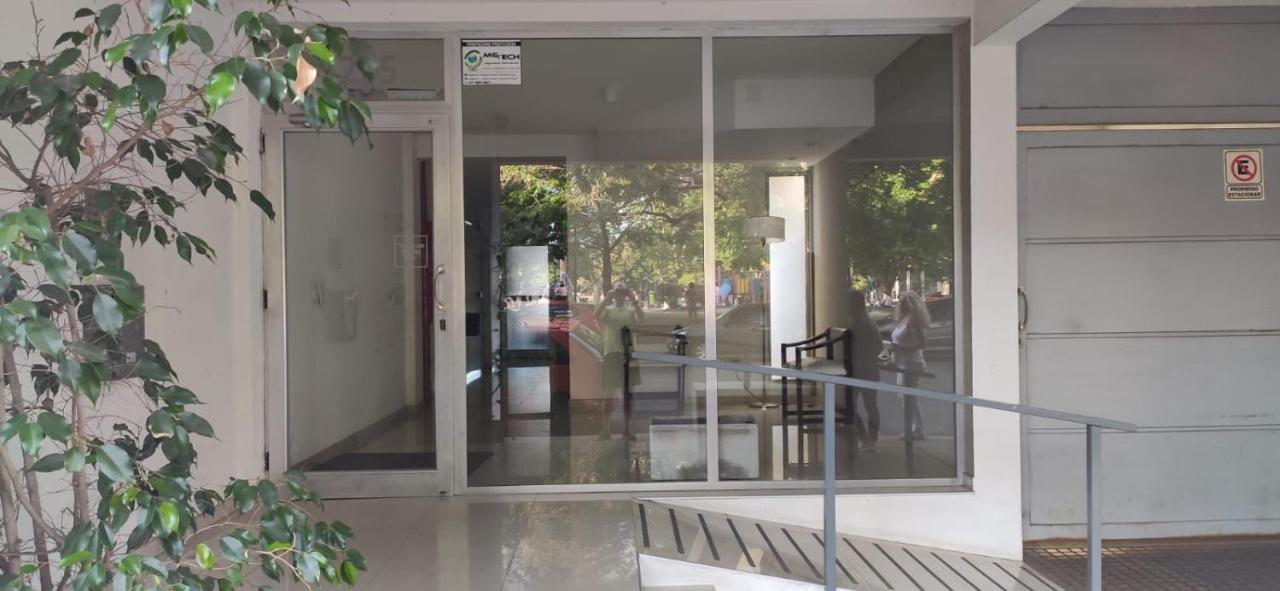 Ferienwohnung Temporario La Plata, Frente A Plaza Malvinas! Unico! Con Cochera Opcional! Exterior foto